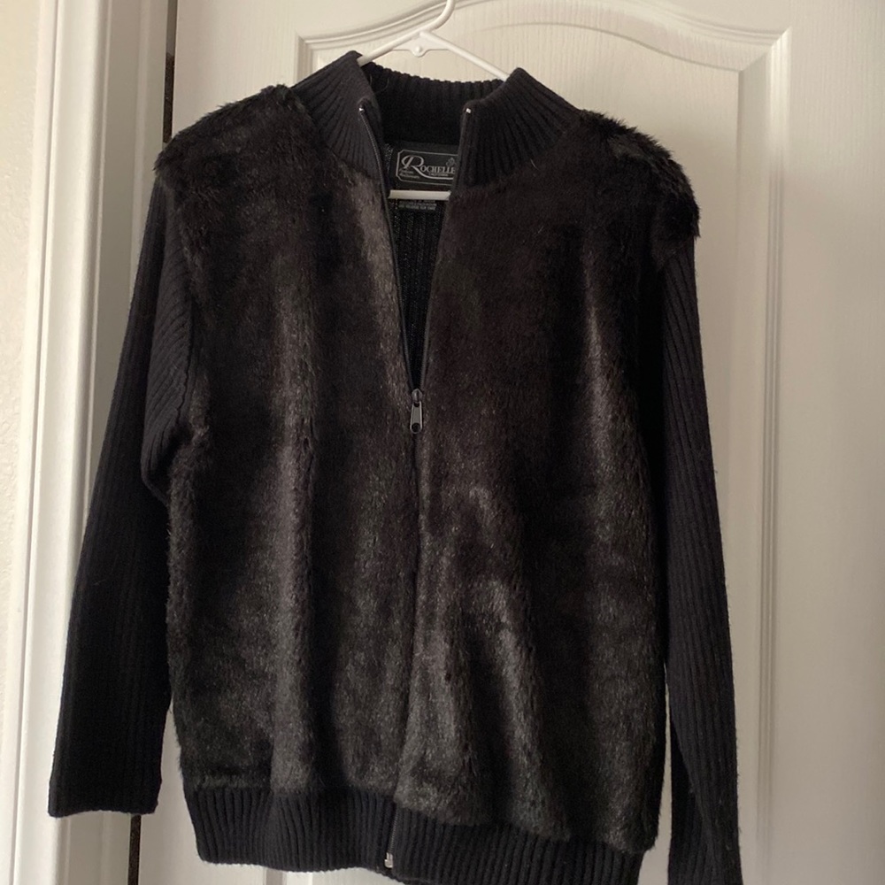 Sweater/Jacket